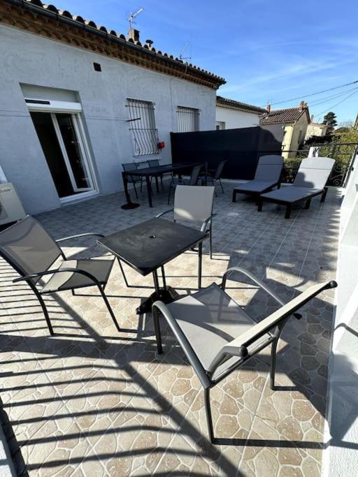 Appartement Sabatier T4 Avec Terrasse Et Jardin Carcassonne Exterior photo